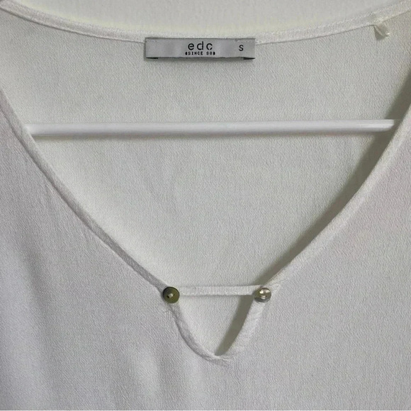 EDC white V neck blouse top - Picture 3 of 5